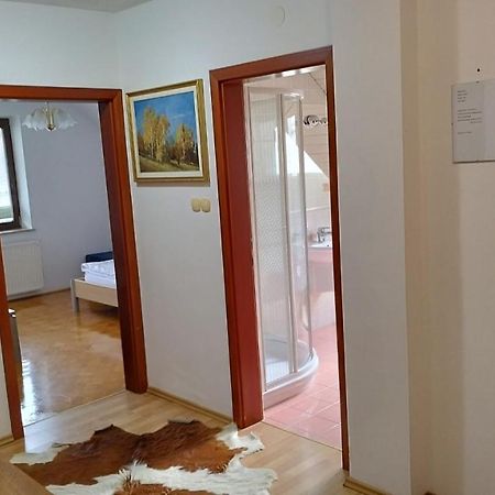 לינה וארוחת בוקר Križe Sobe Janez מראה חיצוני תמונה